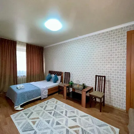 Бульвар Мира 17 Apartment Karaganda Exterior photo