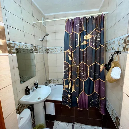 Бульвар Мира 17 Apartment Karaganda Exterior photo